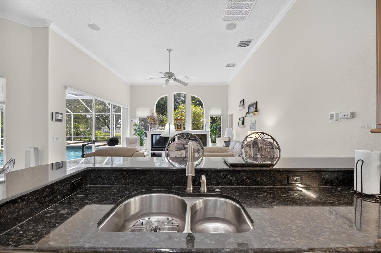 7508 DUNBRIDGE DR — photo 30