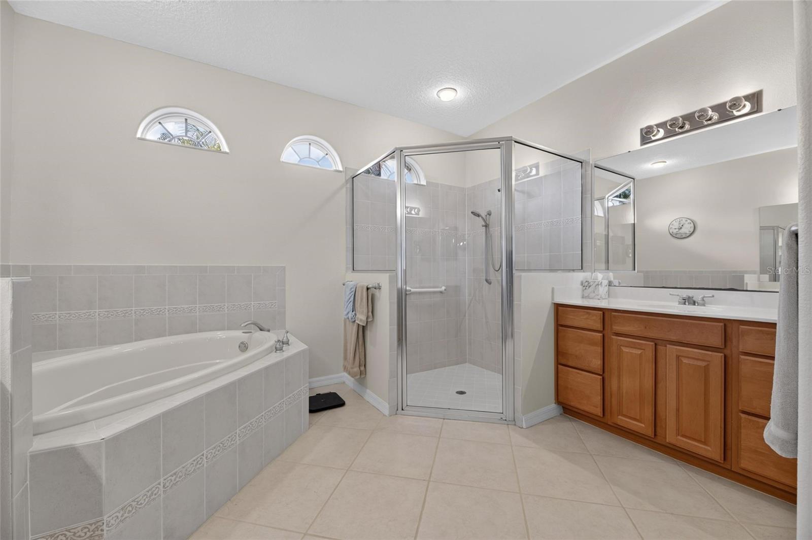 7508 DUNBRIDGE DR — photo 18