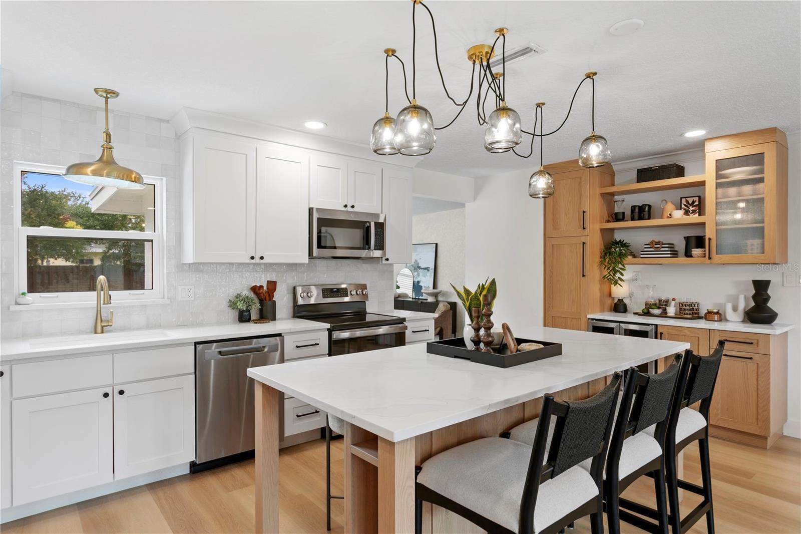 154 45TH AVE NE — photo 8