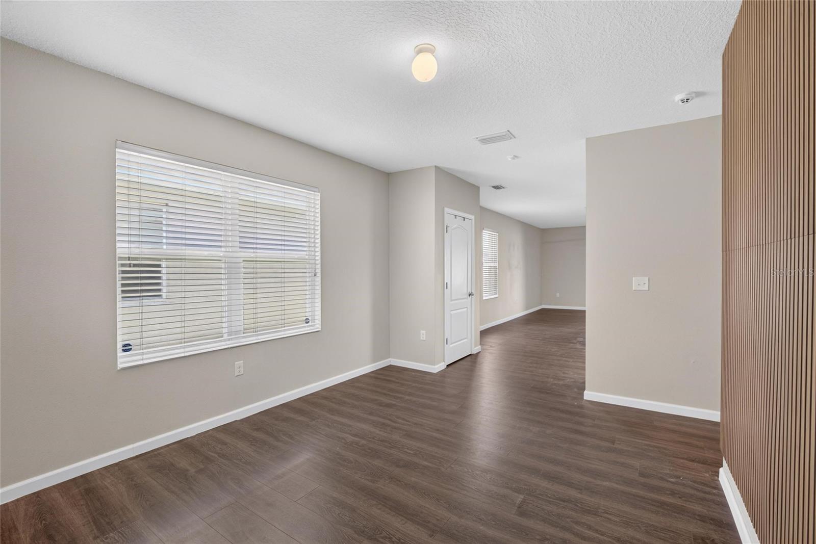 12035 SUBURBAN SUNRISE ST — photo 22