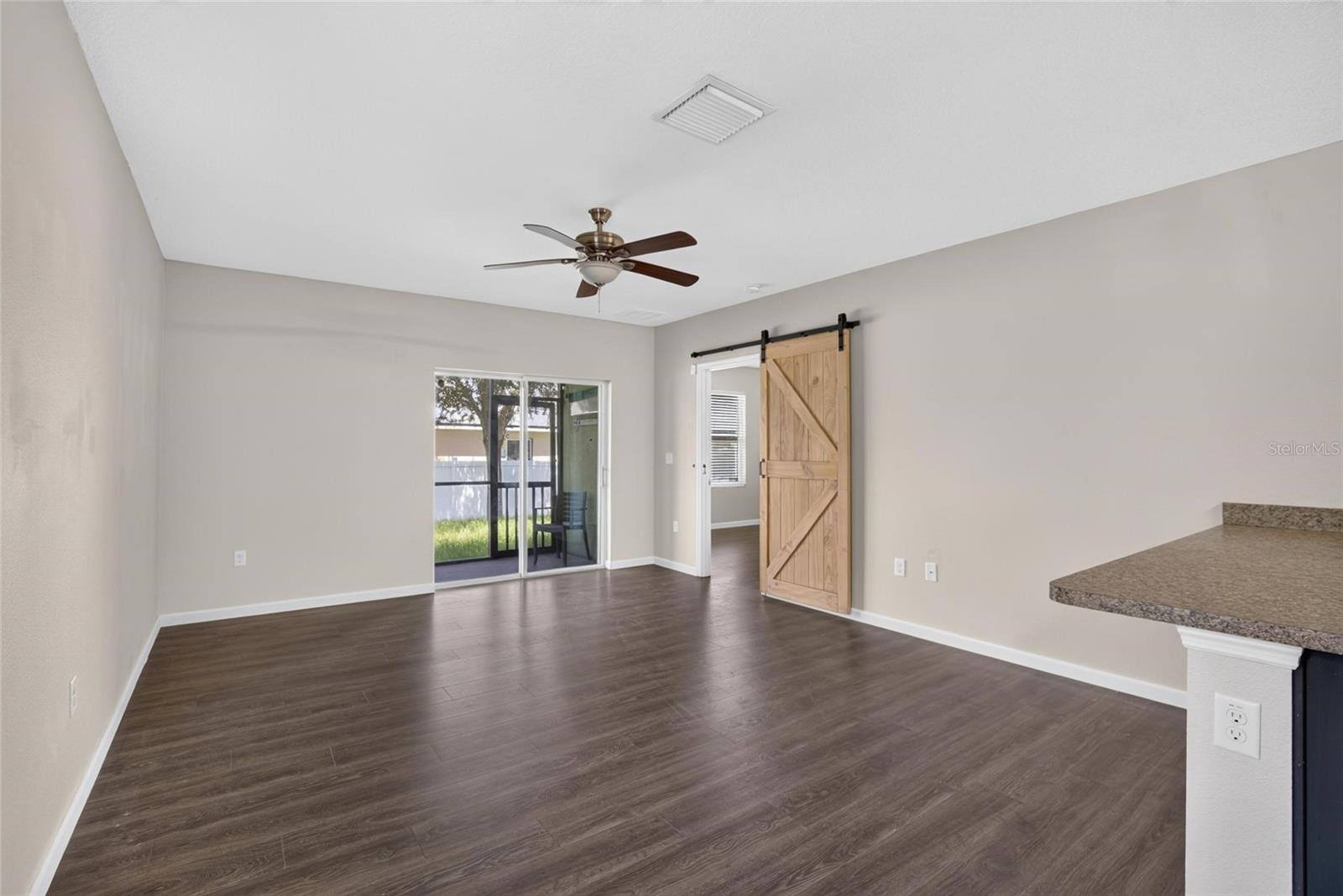 12035 SUBURBAN SUNRISE ST — photo 31