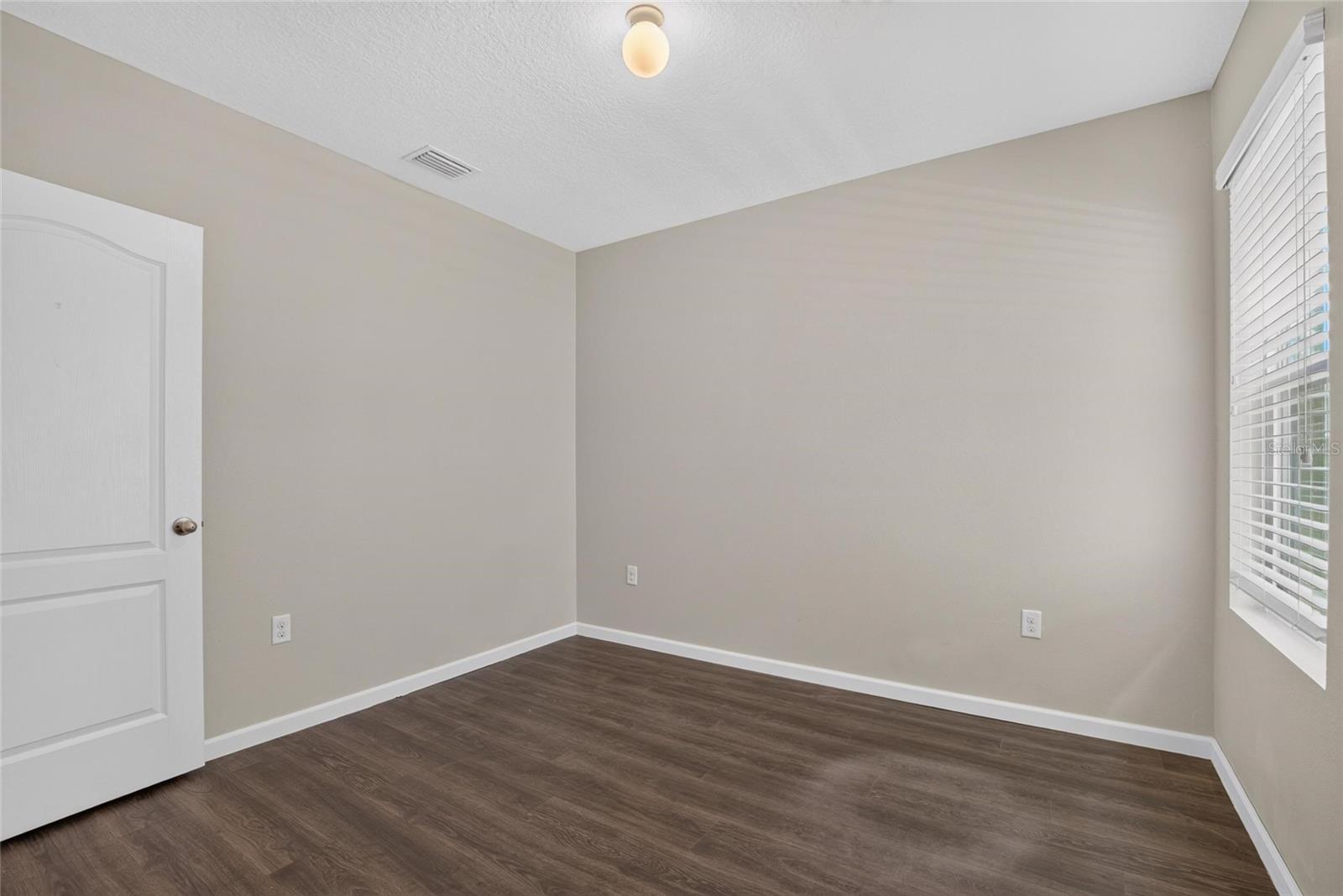 12035 SUBURBAN SUNRISE ST — photo 17
