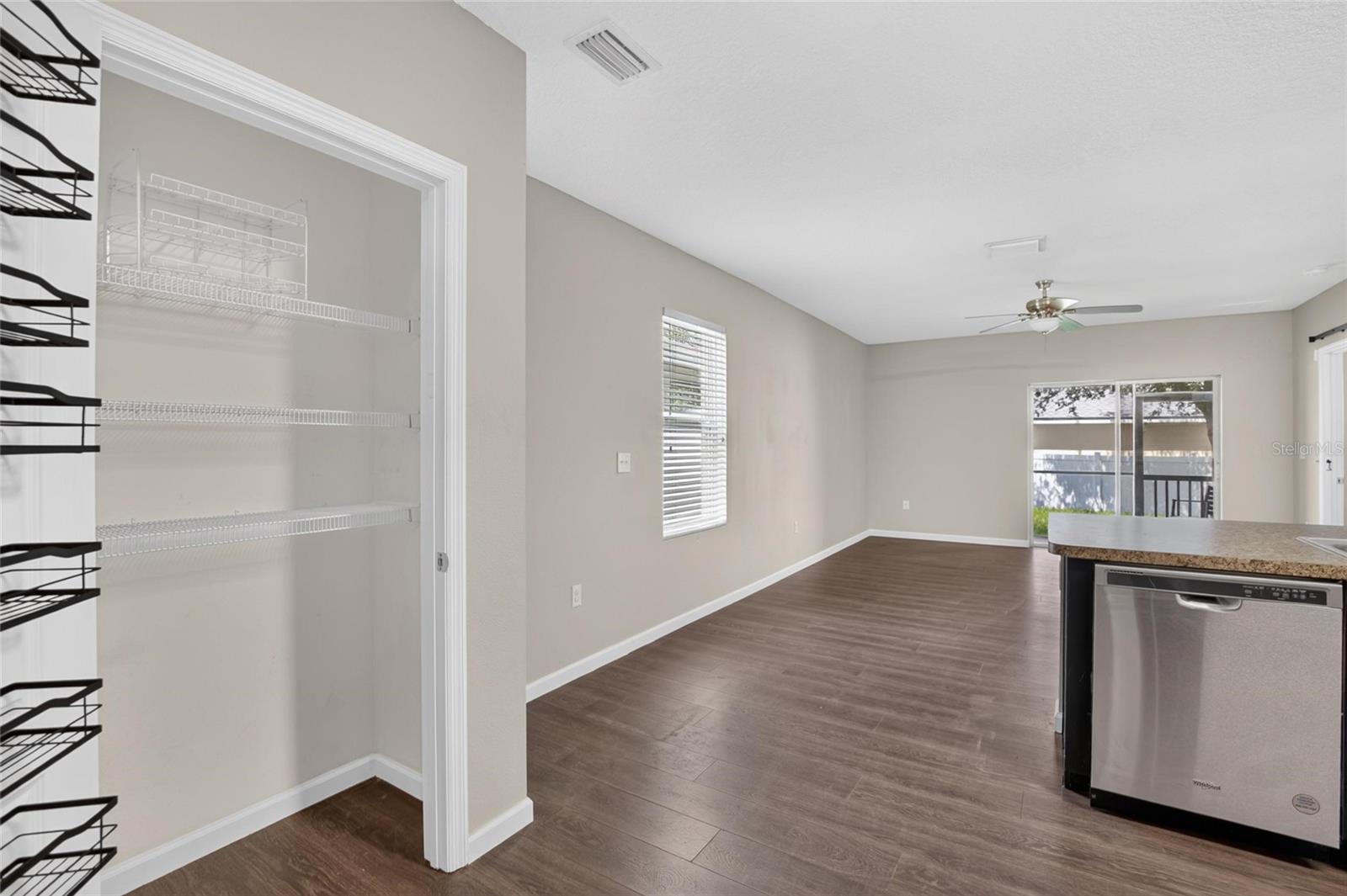 12035 SUBURBAN SUNRISE ST — photo 24