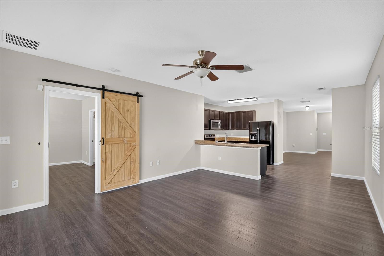 12035 SUBURBAN SUNRISE ST — photo 32