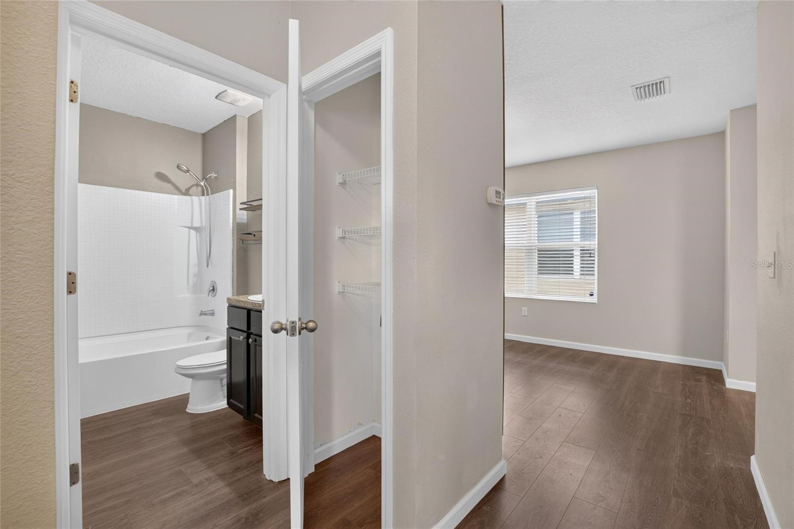 12035 SUBURBAN SUNRISE ST — photo 19