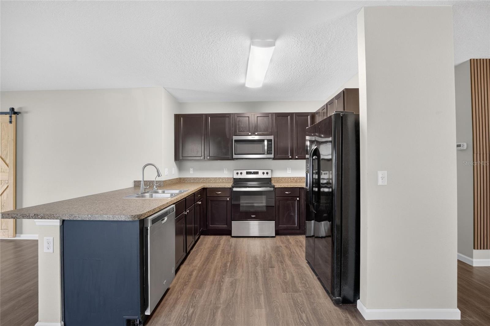 12035 SUBURBAN SUNRISE ST — photo 25