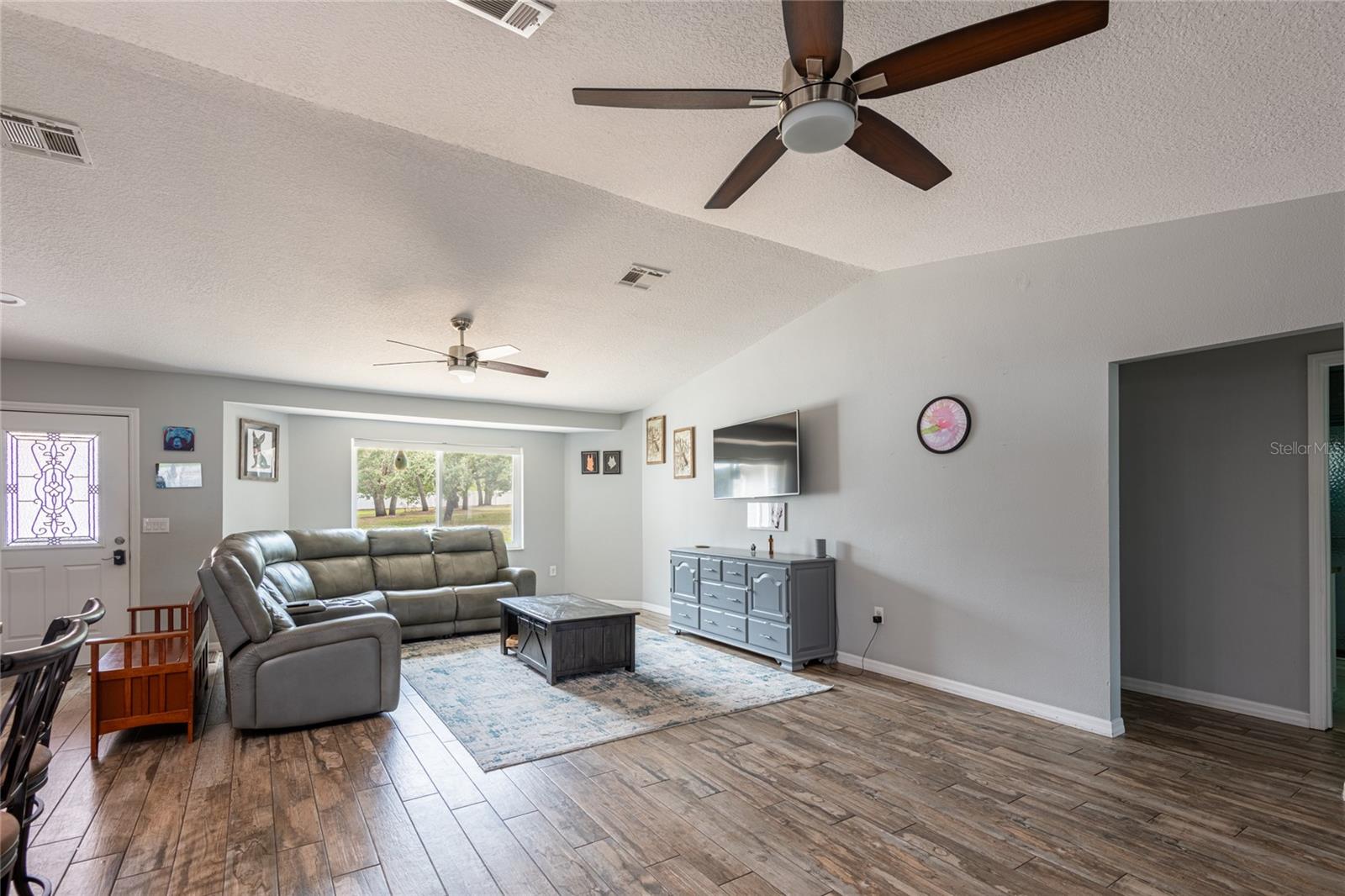 16142 BREAKWATER LN — photo 3