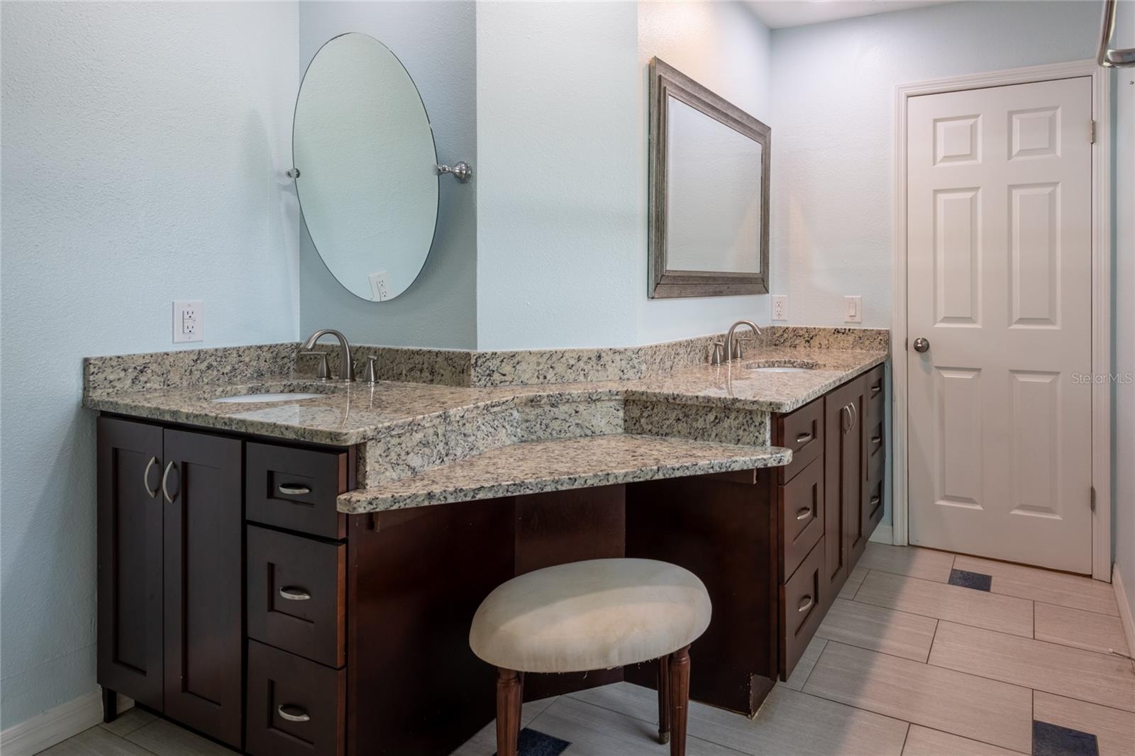 16142 BREAKWATER LN — photo 10