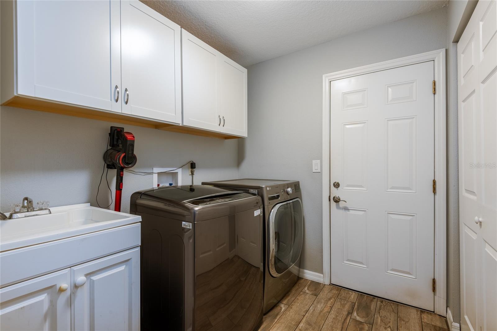 16142 BREAKWATER LN — photo 7