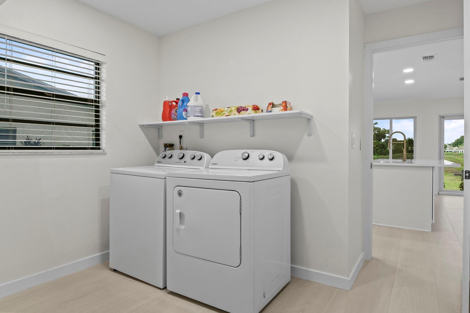 2703 LANCASTER DR — photo 23