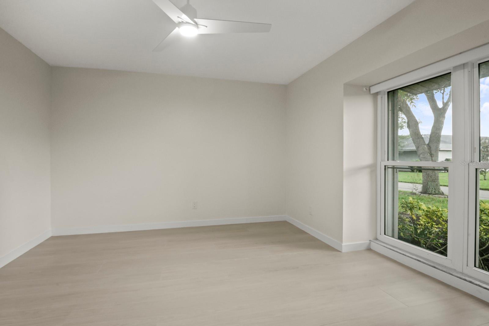 2703 LANCASTER DR — photo 20