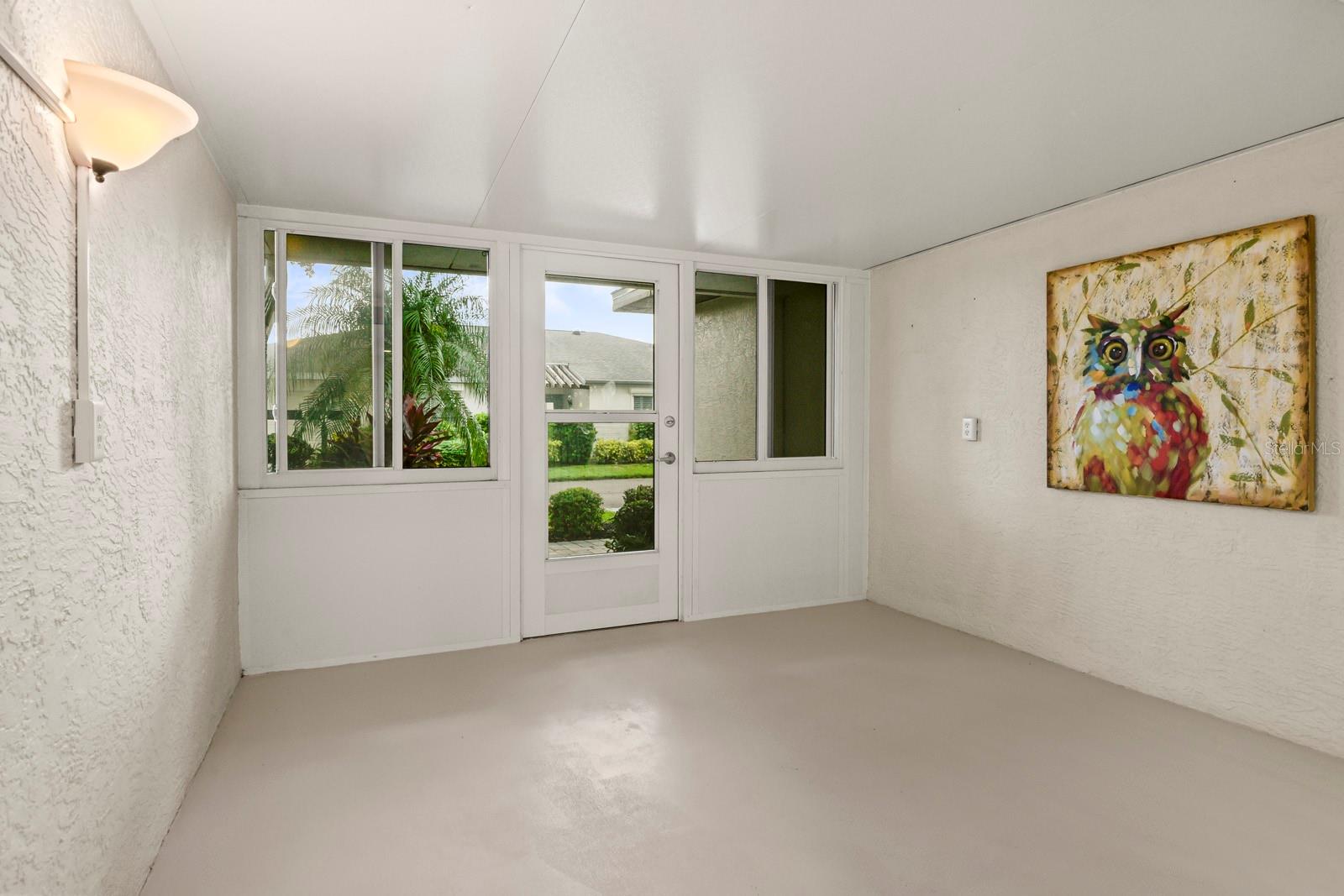2703 LANCASTER DR — photo 24