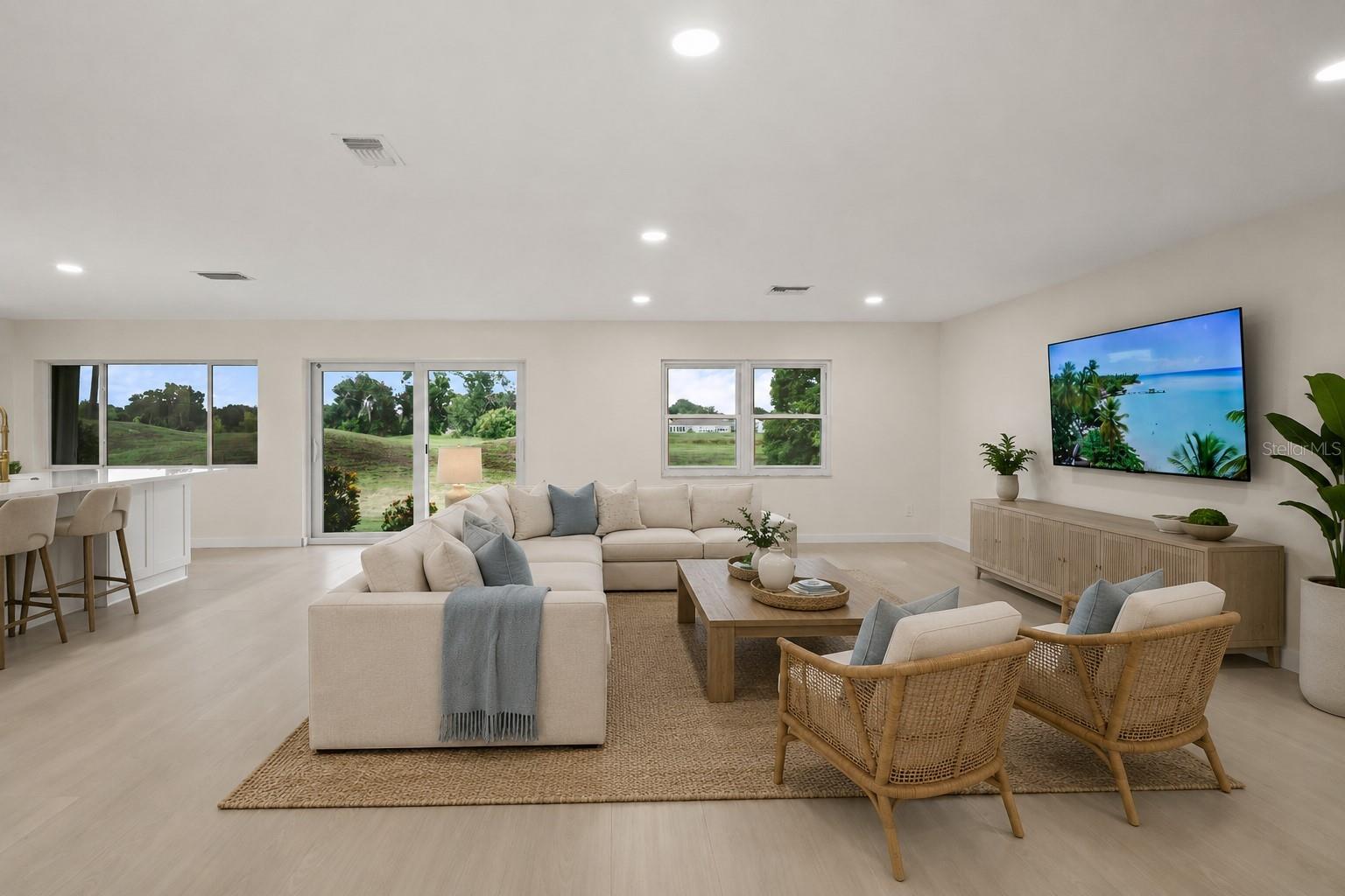 2703 LANCASTER DR — photo 10