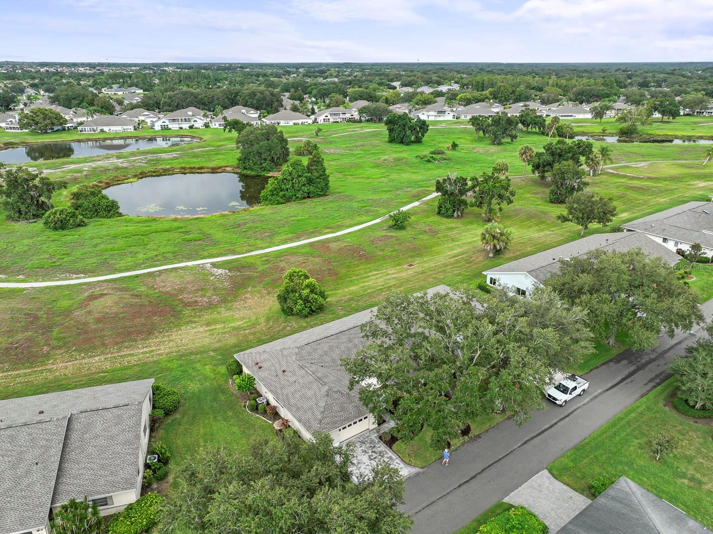 2703 LANCASTER DR — photo 30