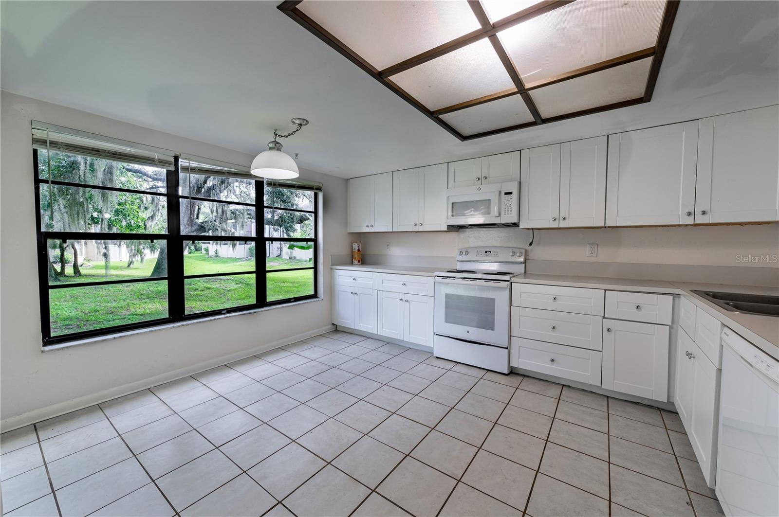 7873 NIAGARA AVE #1803 — photo 2
