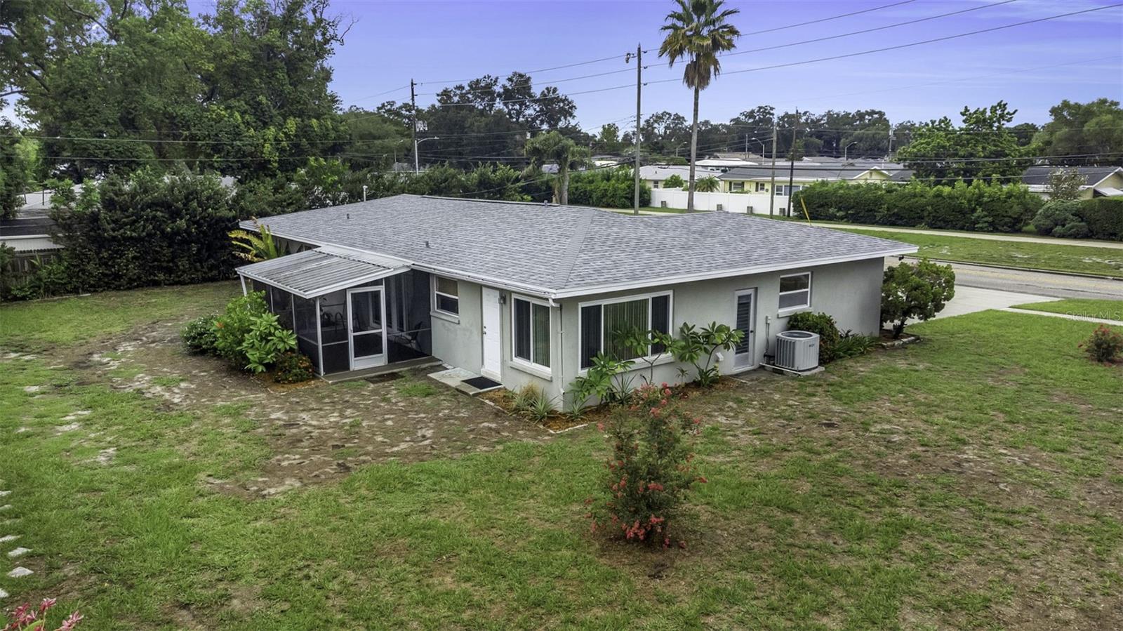 2077 DRUID RD E — photo 67