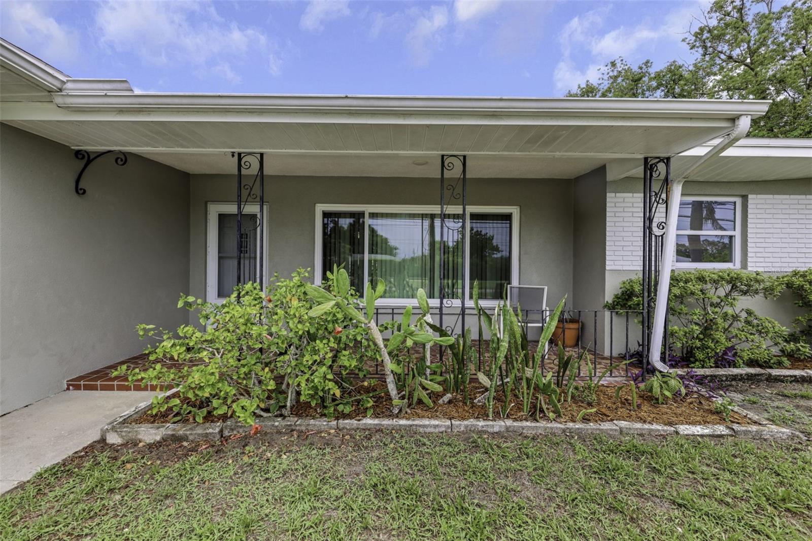 2077 DRUID RD E — photo 9