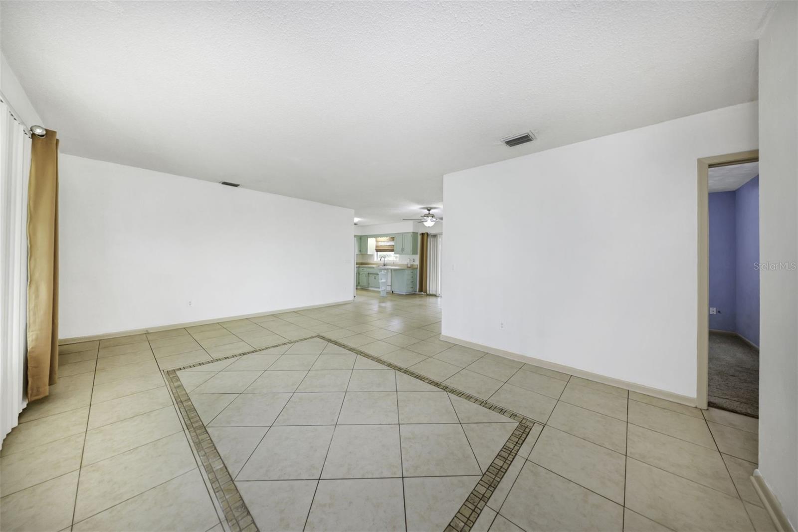 2077 DRUID RD E — photo 20