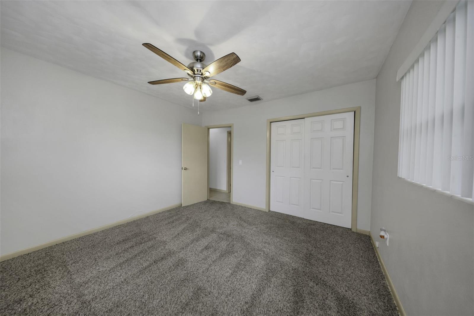 2077 DRUID RD E — photo 52