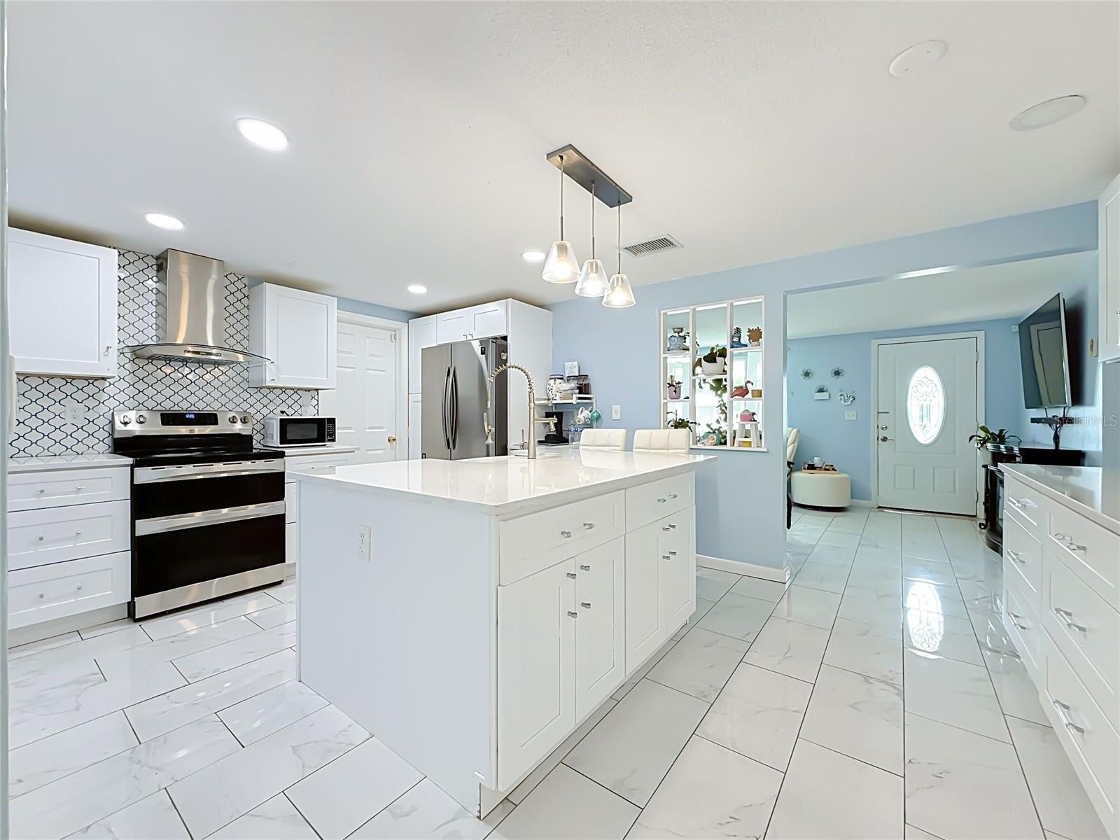 1627 DANDER DR — photo 2