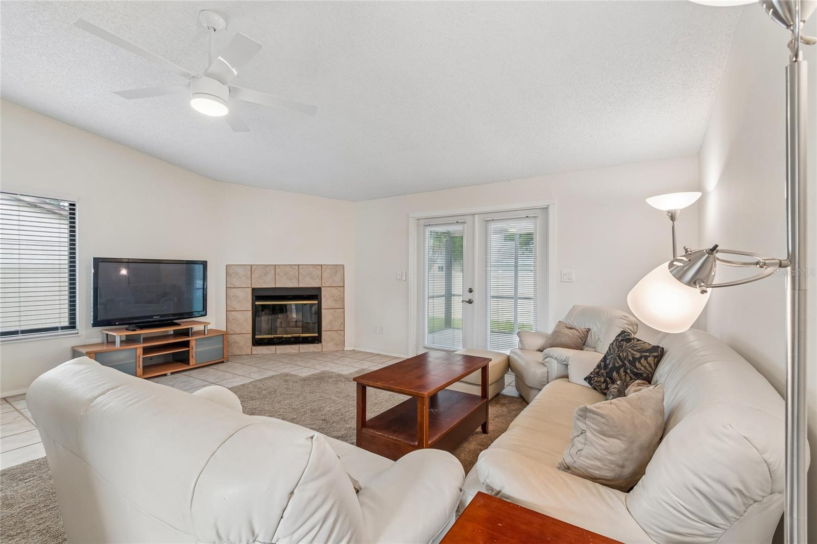 10305 TURKEY OAK DR — photo 2