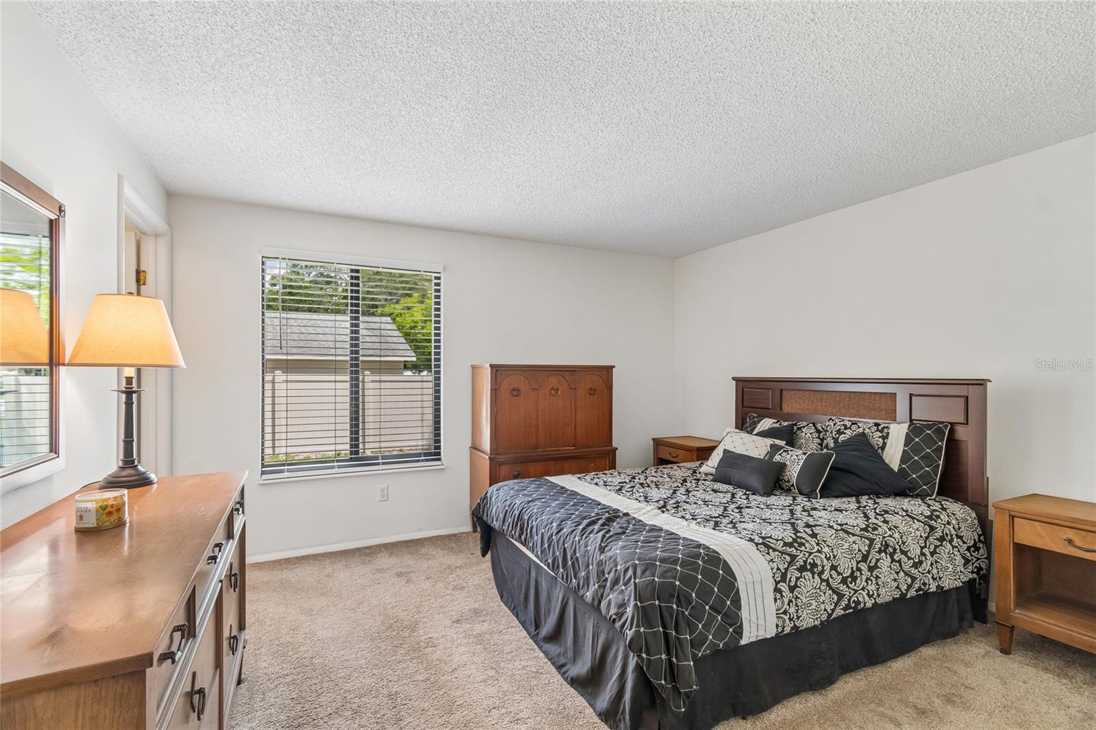 10305 TURKEY OAK DR — photo 4