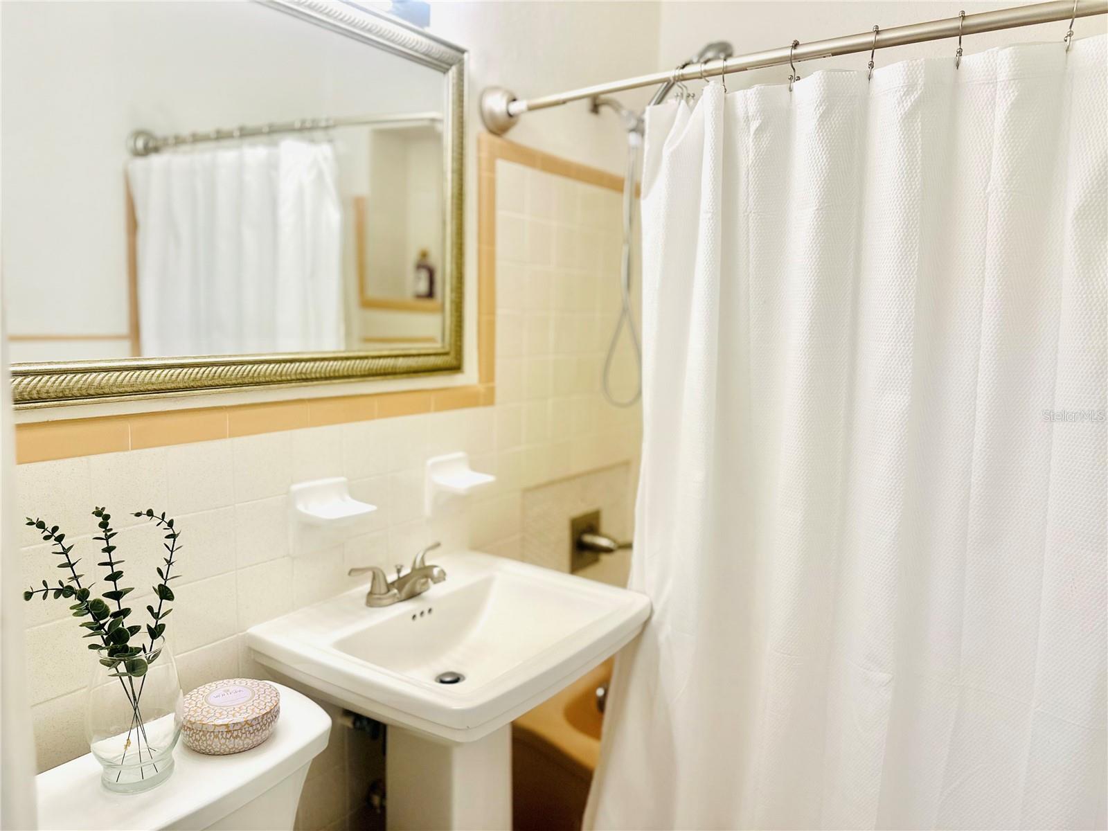 3925 W BAY VIEW AVE — photo 18