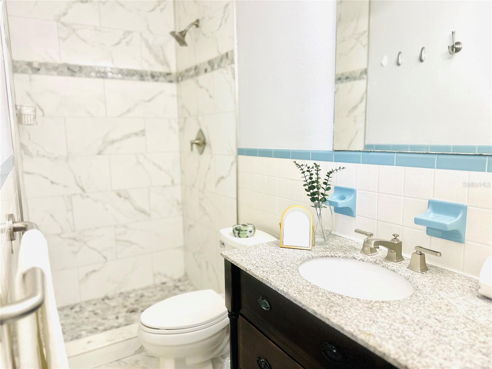 3925 W BAY VIEW AVE — photo 23