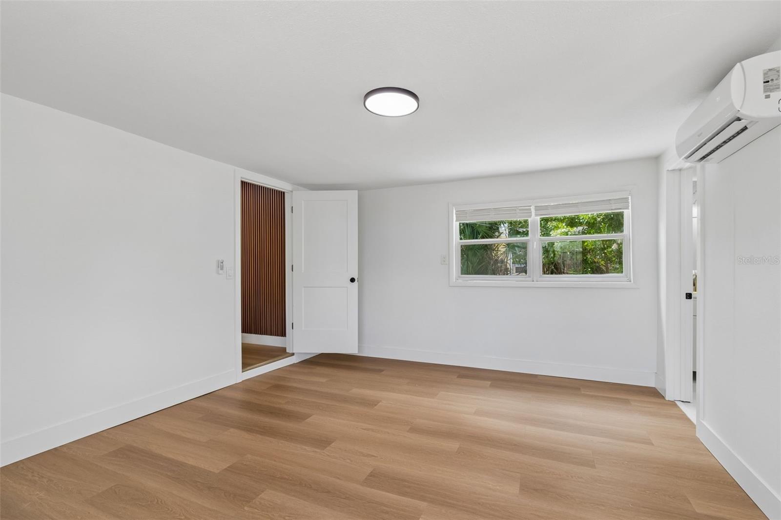 517 HAMPTON AVE NE — photo 24