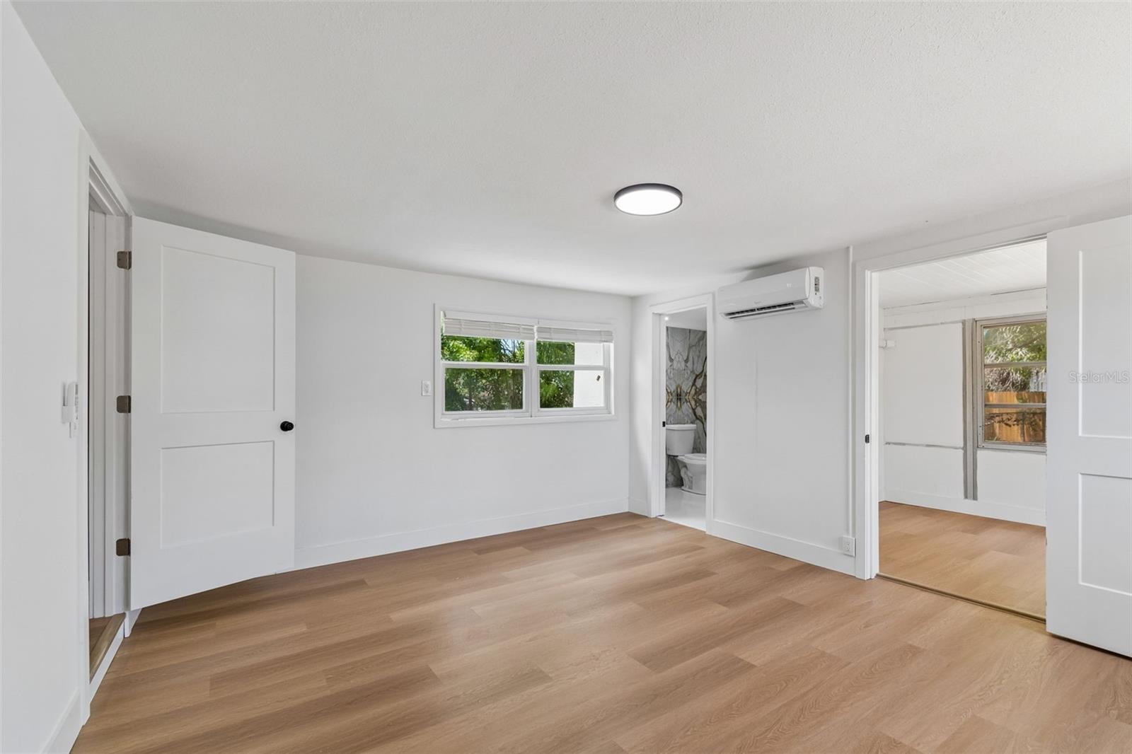 517 HAMPTON AVE NE — photo 22