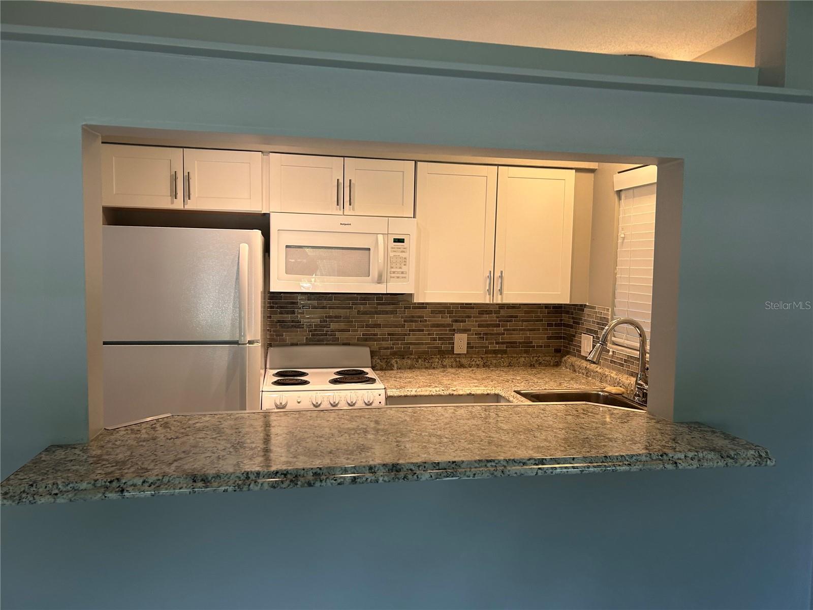 300 35TH AVE N #F8 — photo 9