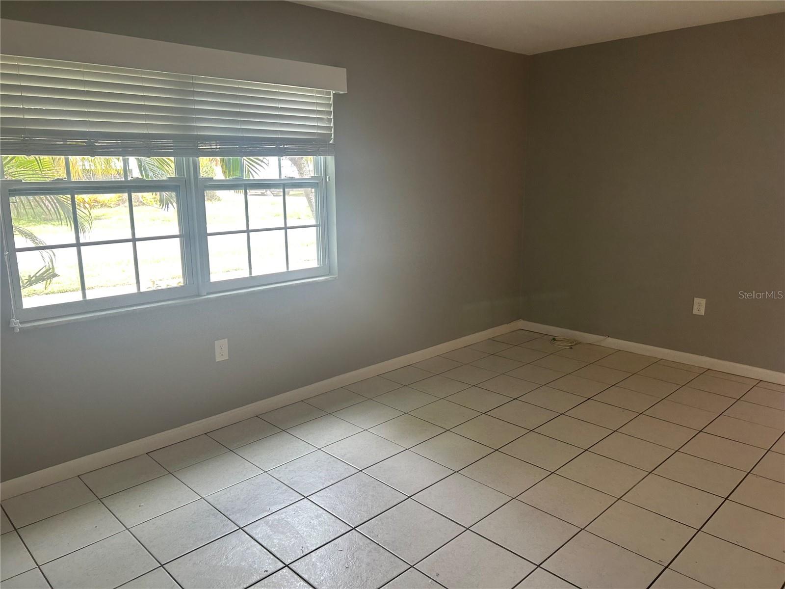 300 35TH AVE N #F8 — photo 8