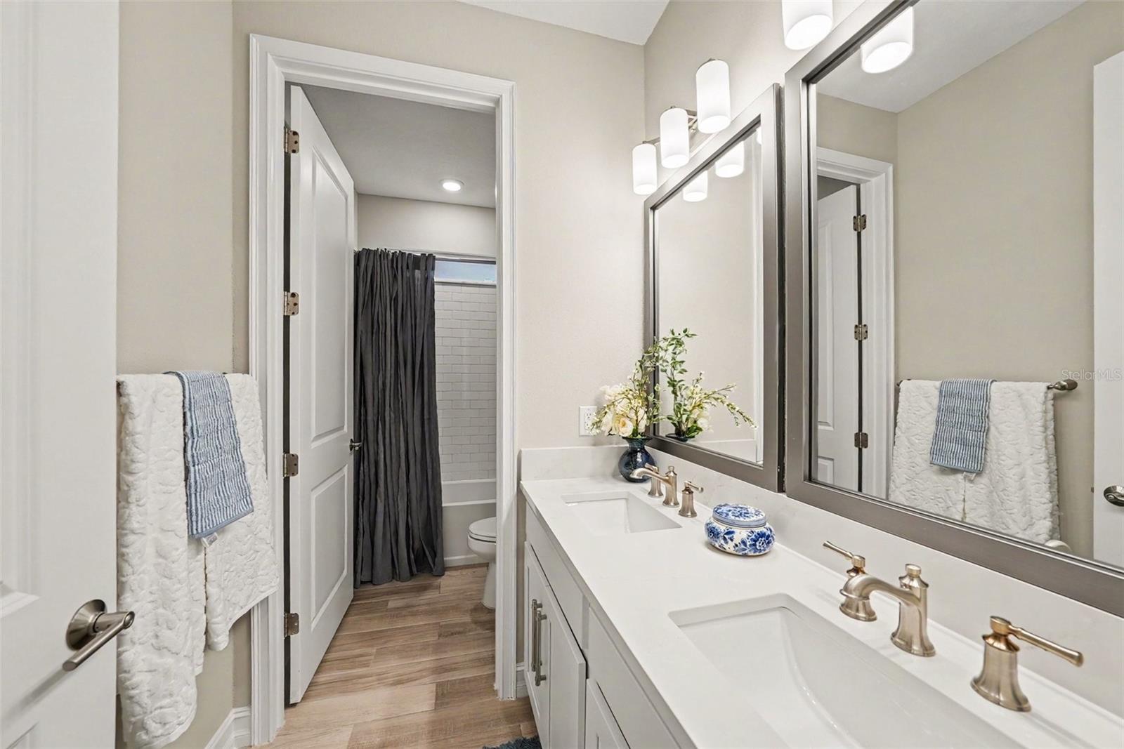 4711 SAN MARTINO DR — photo 20