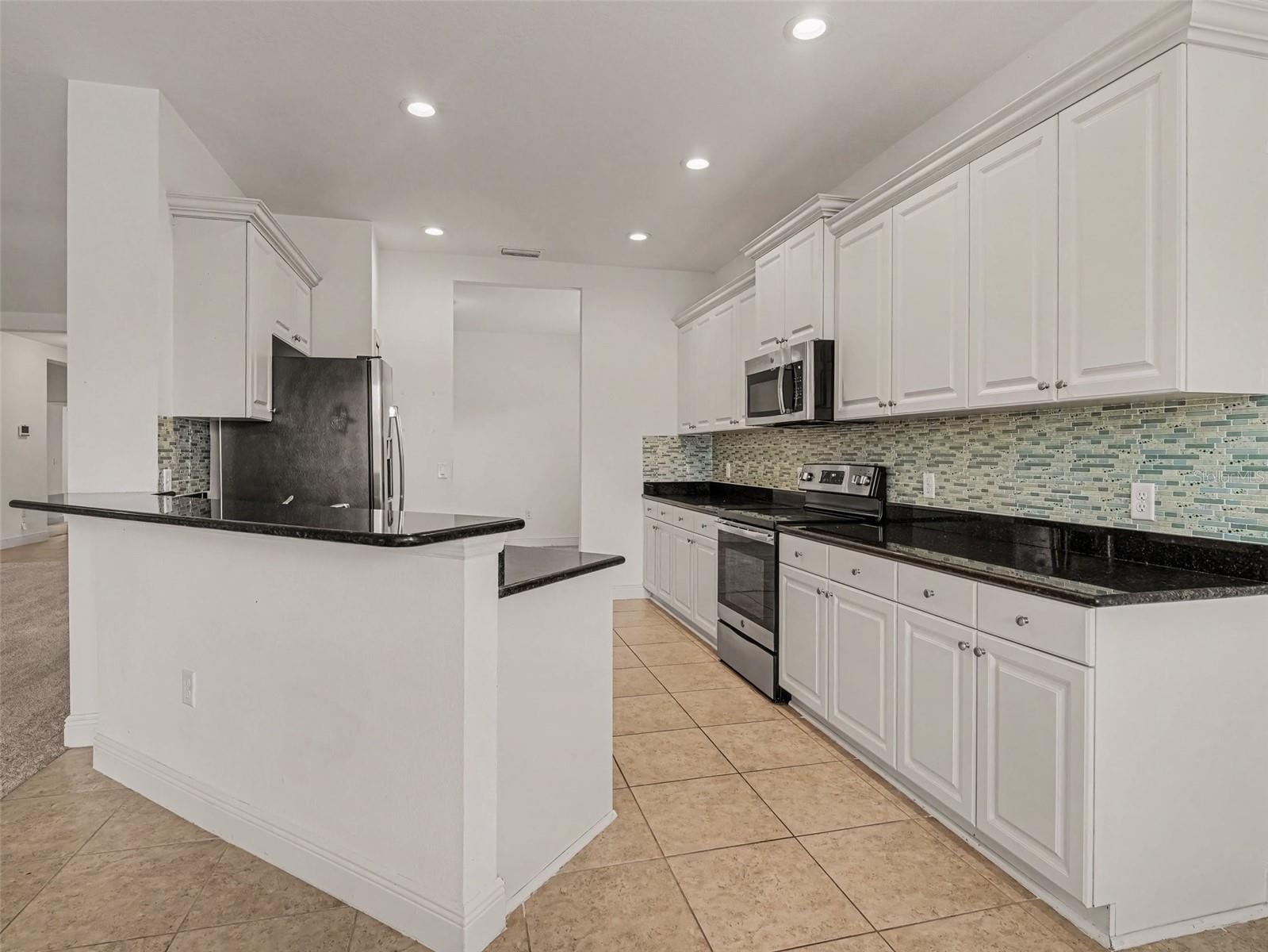 7521 RIDGELAKE CIR — photo 9
