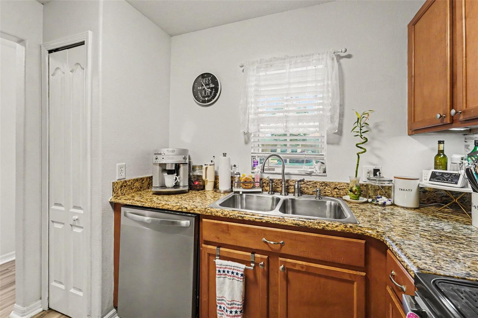 6255 TIMBERLY LN — photo 12