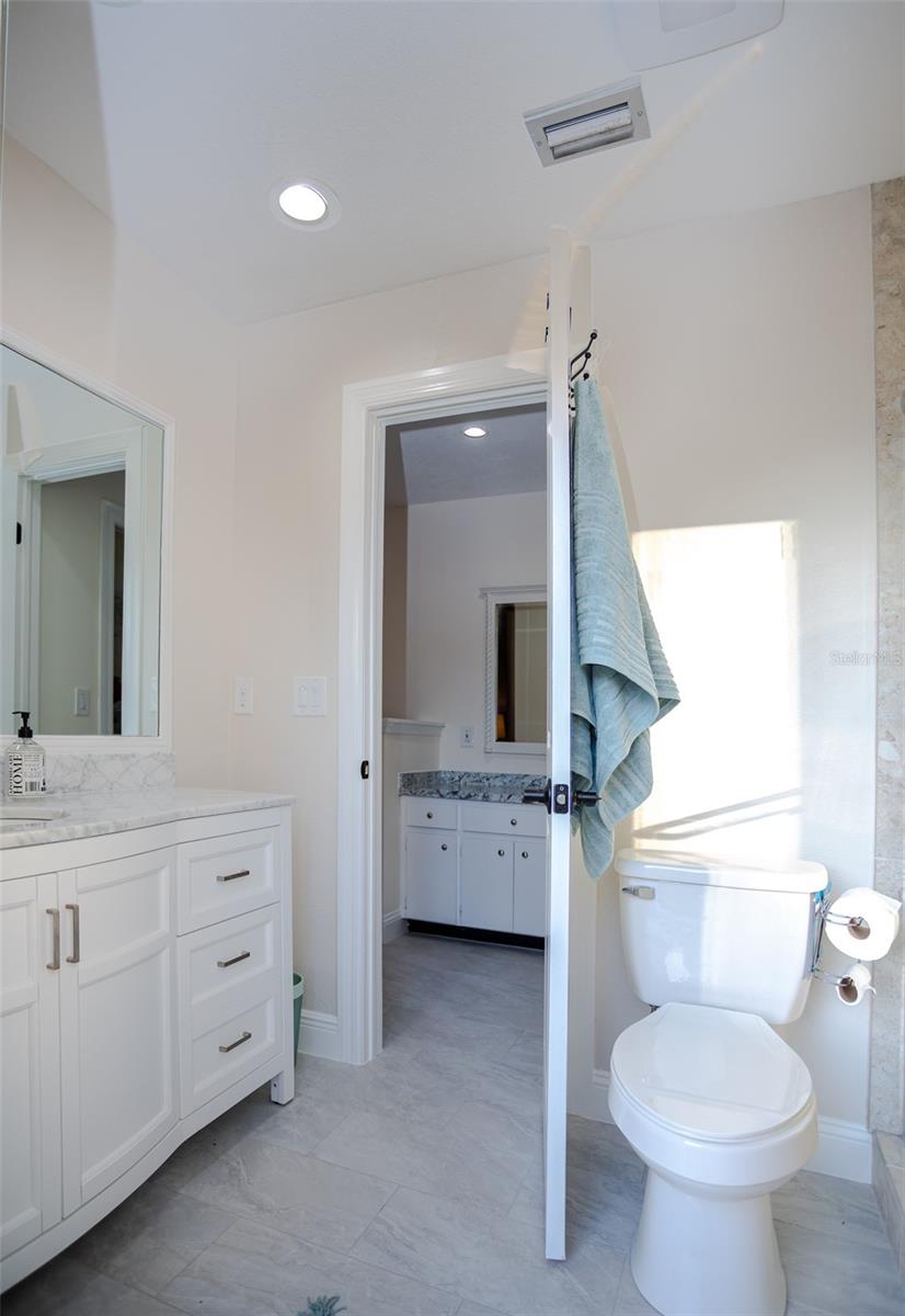2719 FOREST KNOLL DR — photo 11