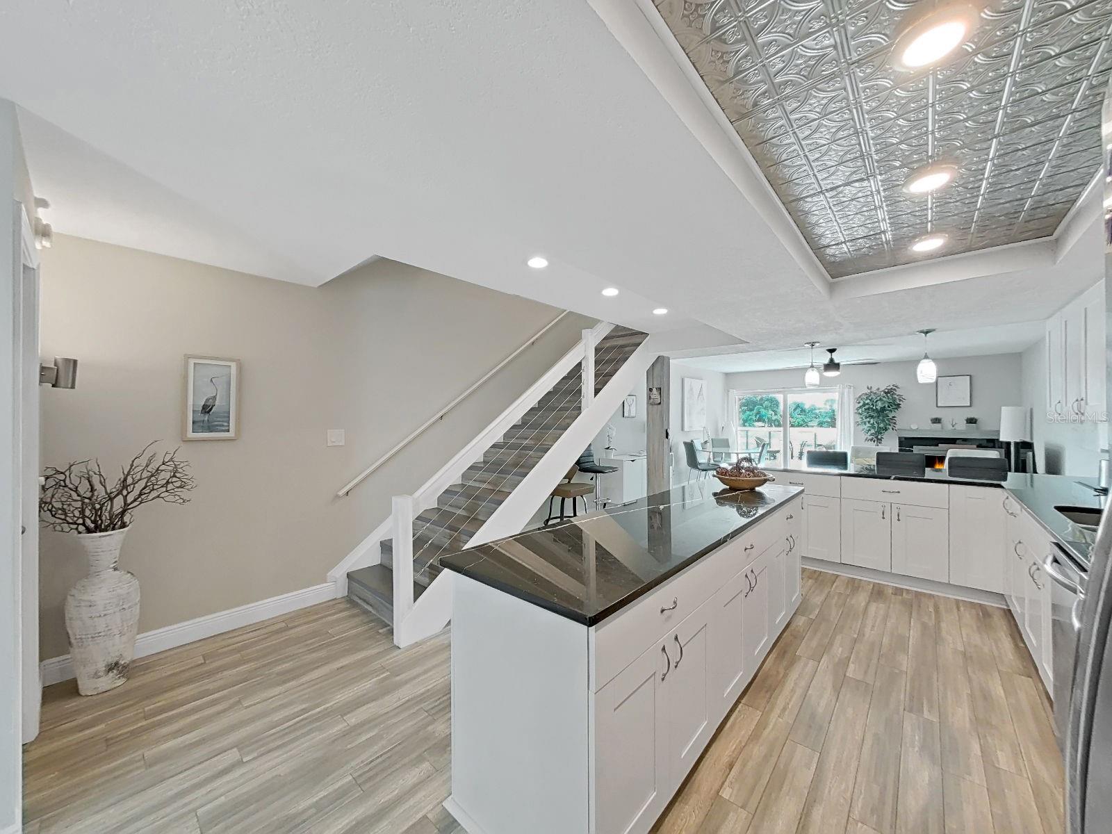 433 S PAULA DR #18 — photo 6