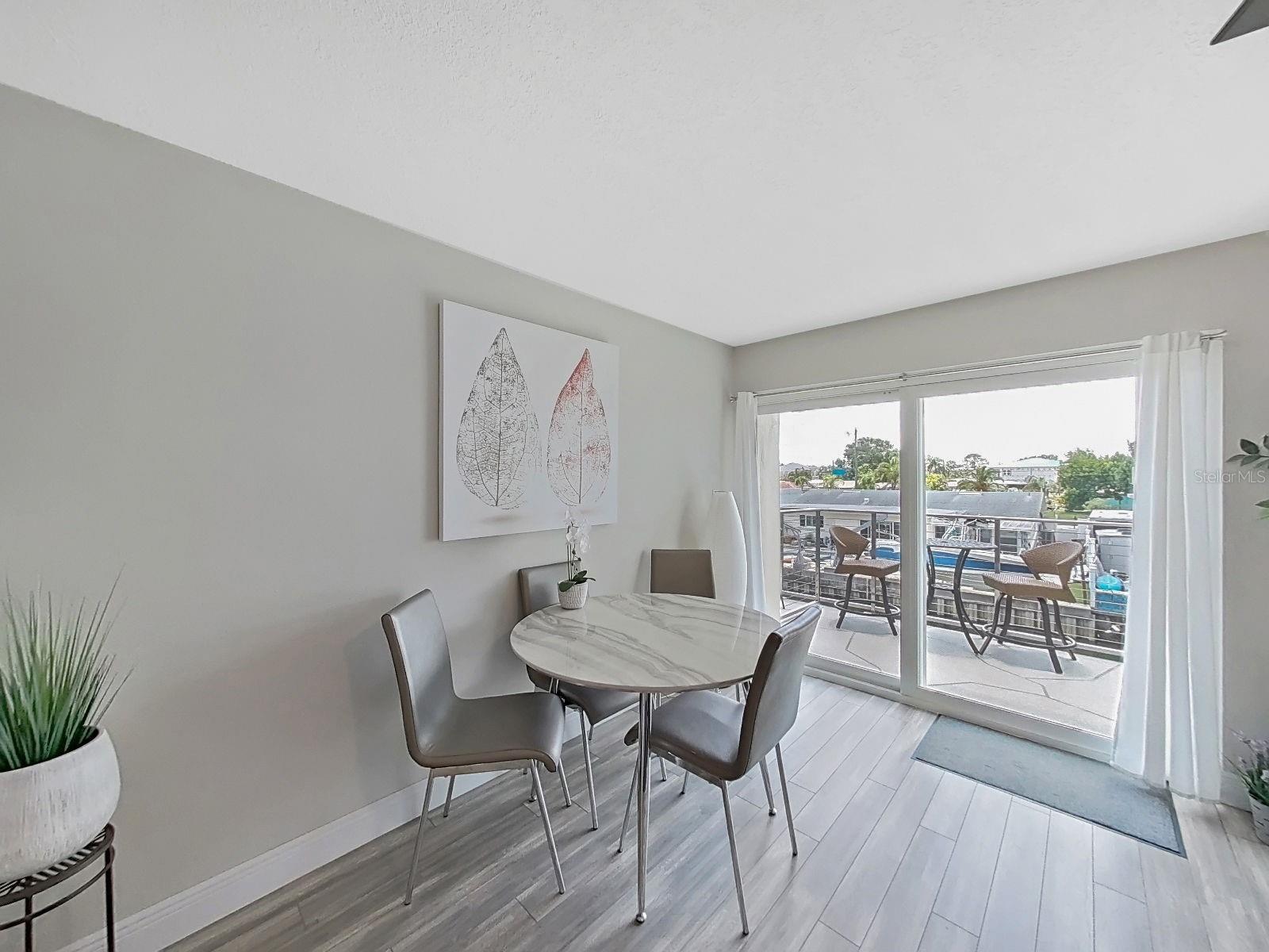 433 S PAULA DR #18 — photo 19