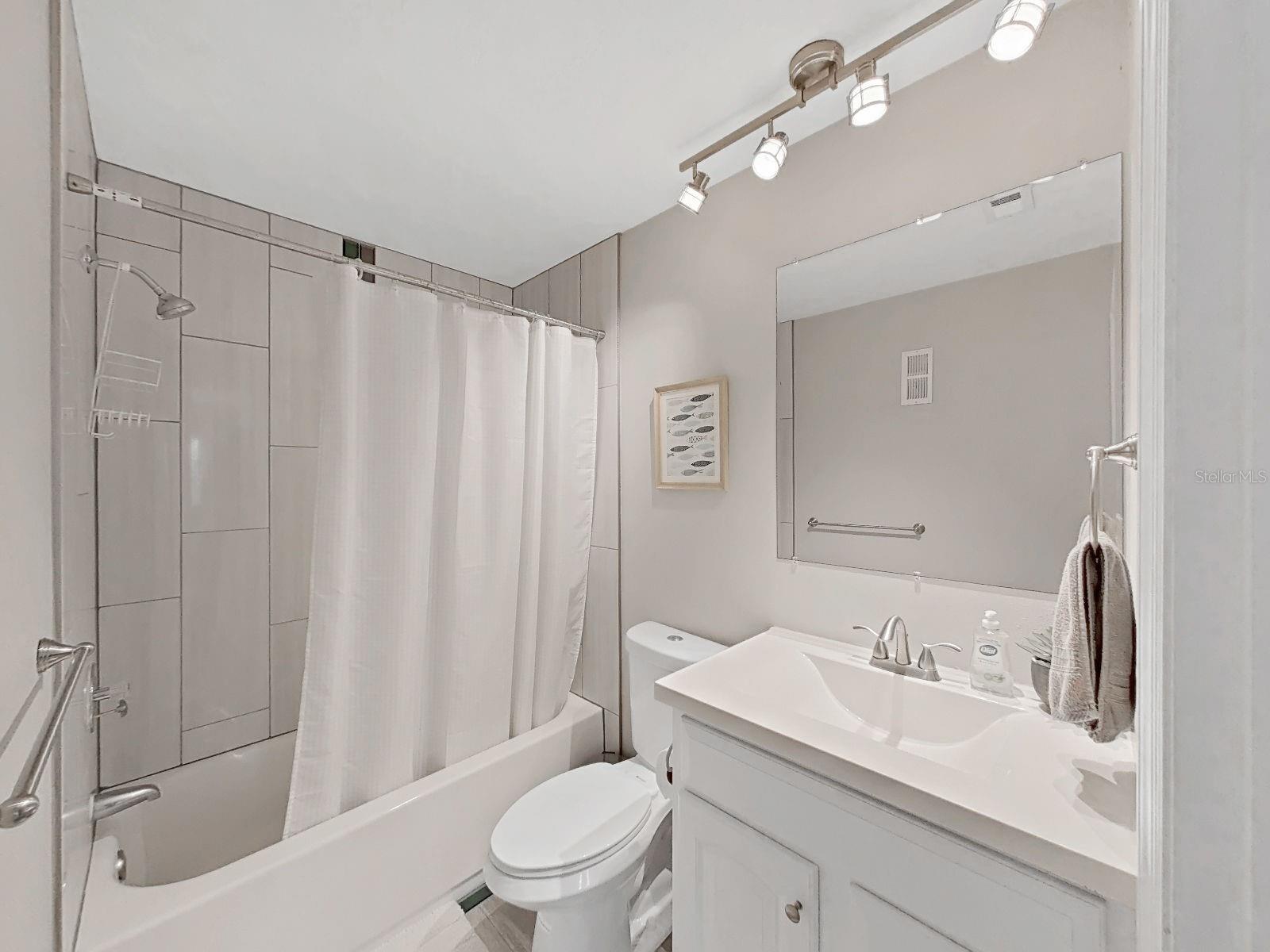 433 S PAULA DR #18 — photo 34