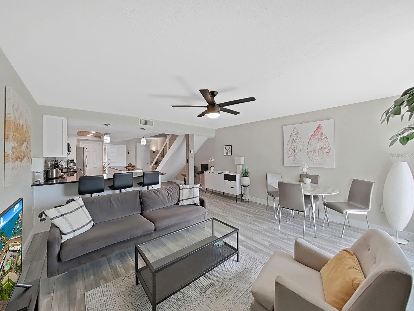 433 S PAULA DR #18 — photo 22