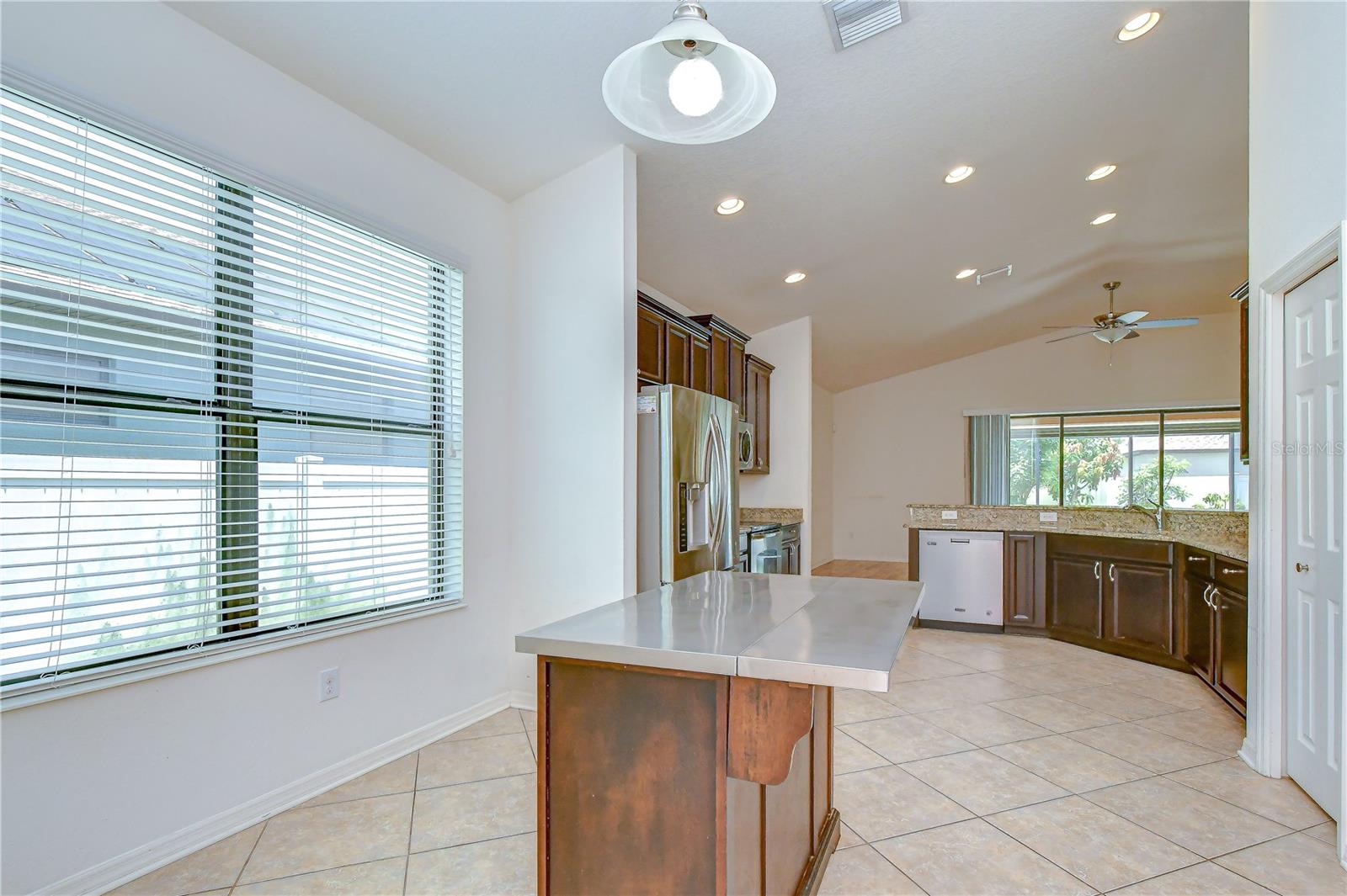 8443 WHITE POPLAR DR — photo 26