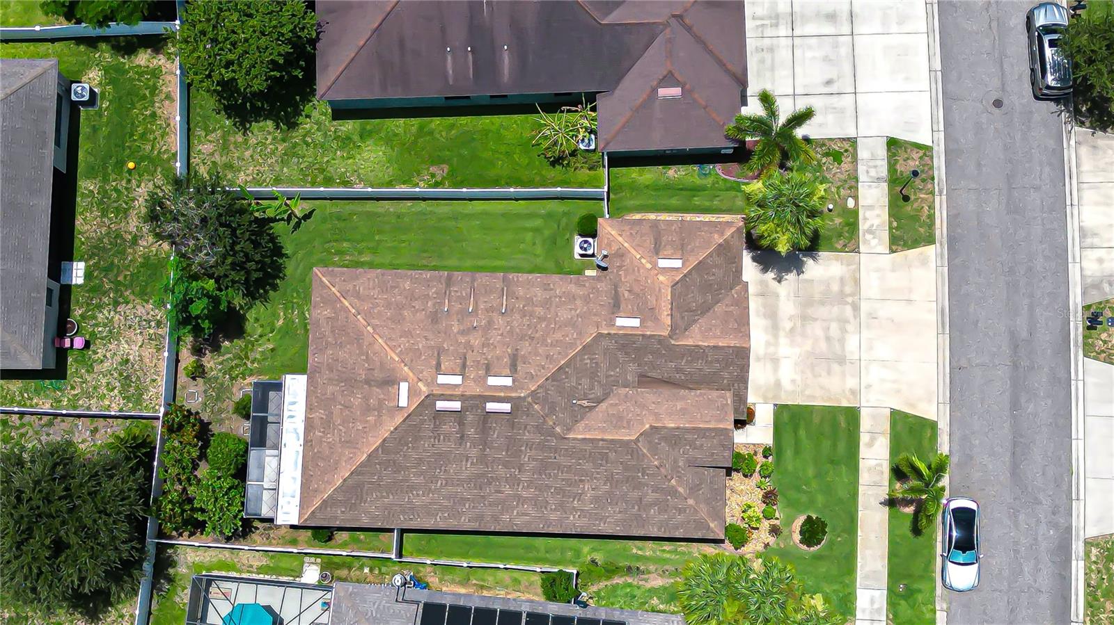 8443 WHITE POPLAR DR — photo 11