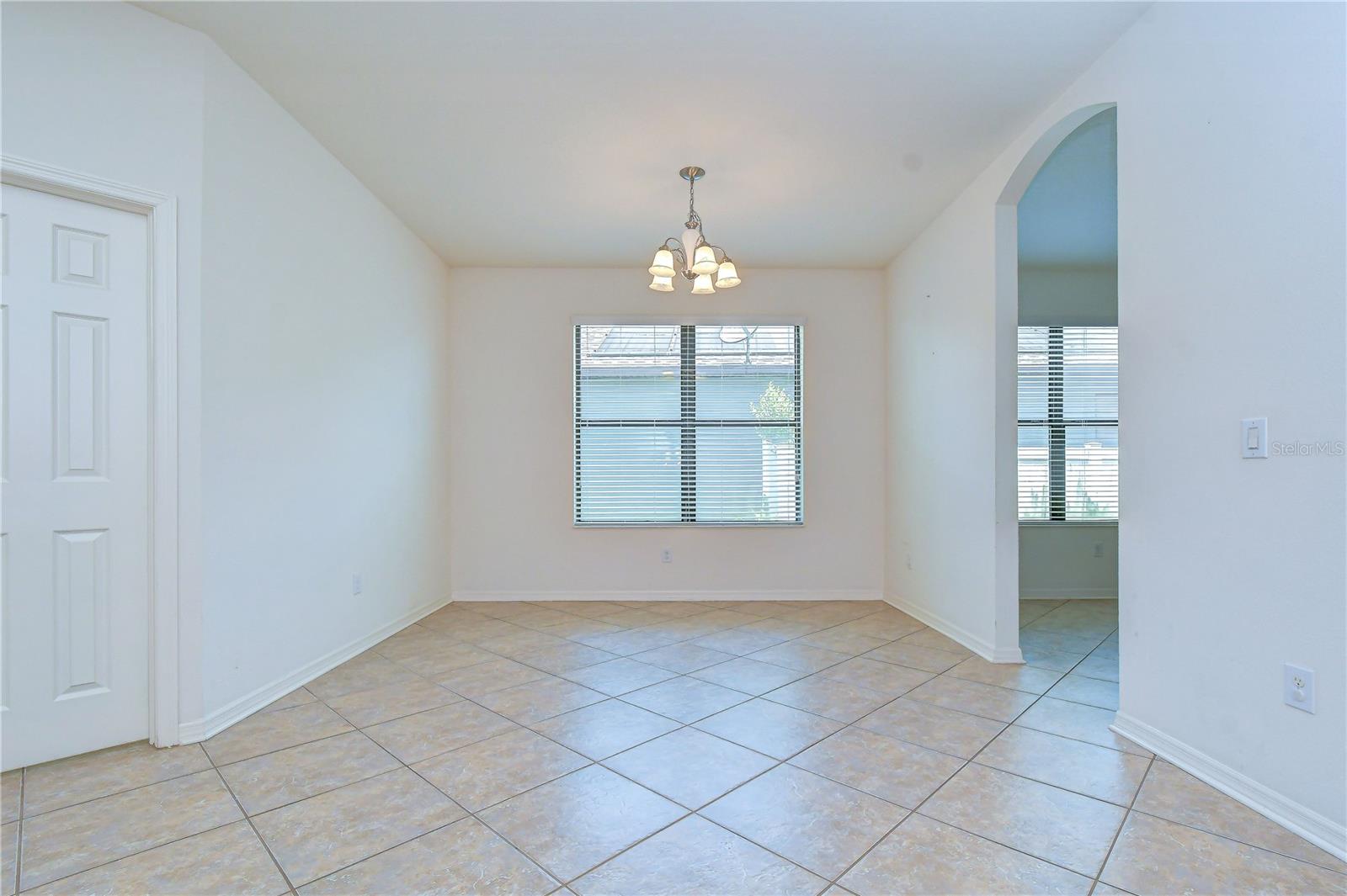 8443 WHITE POPLAR DR — photo 20
