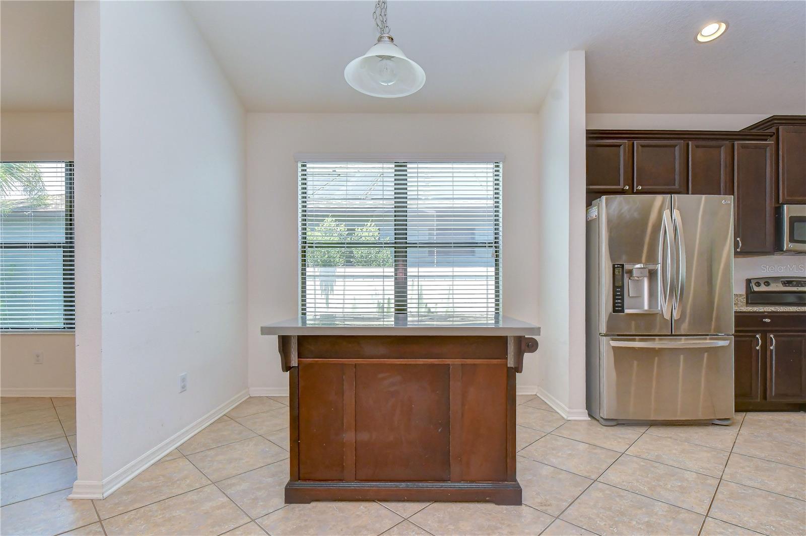 8443 WHITE POPLAR DR — photo 28