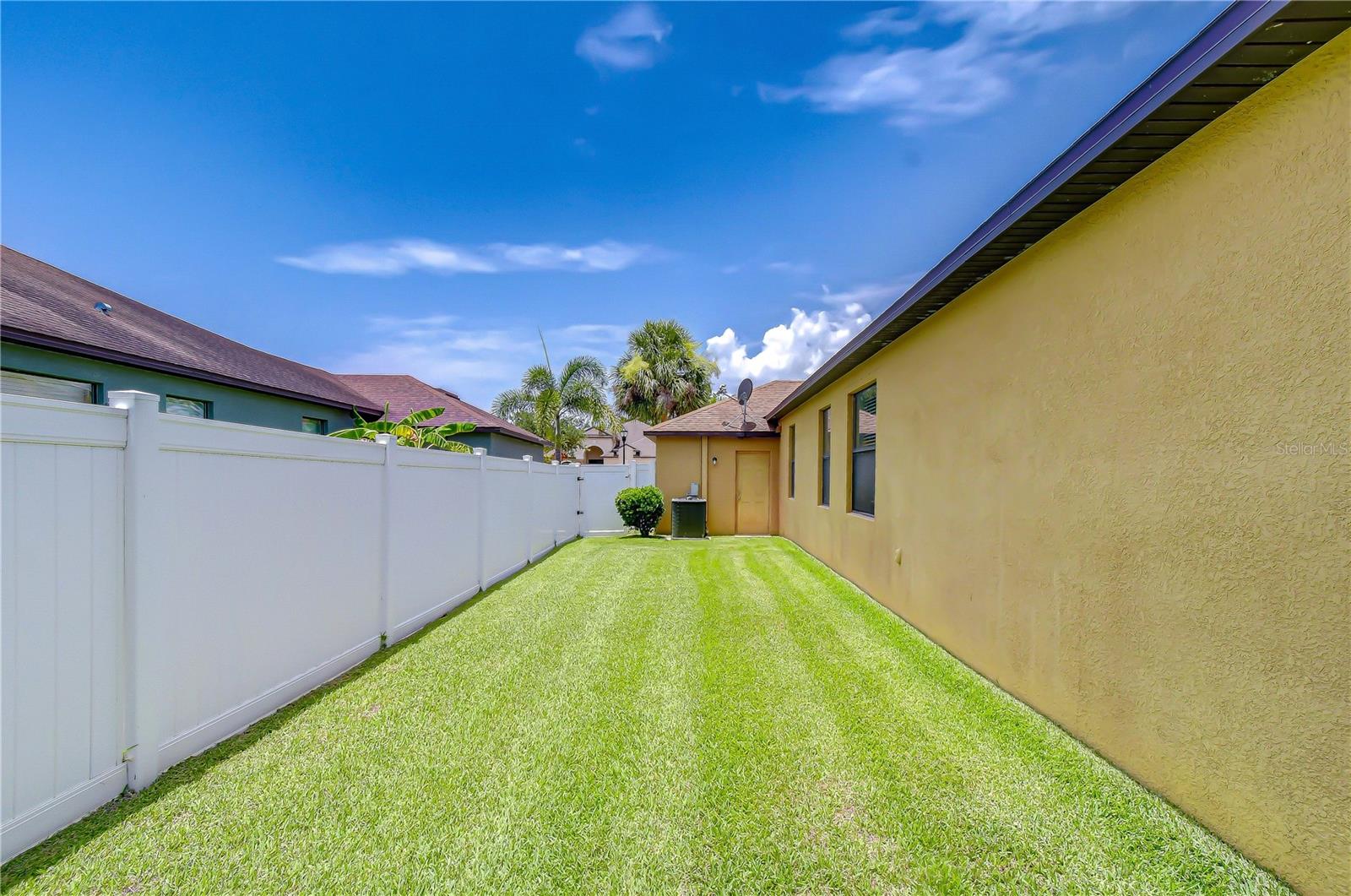 8443 WHITE POPLAR DR — photo 69