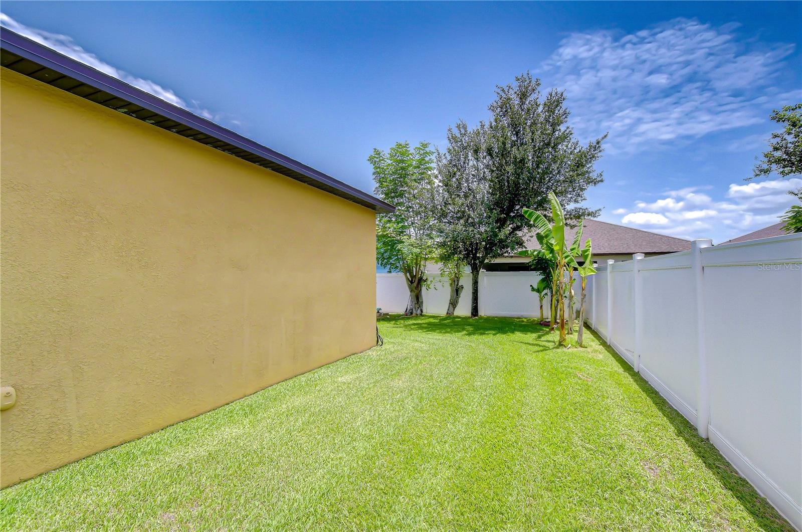 8443 WHITE POPLAR DR — photo 70