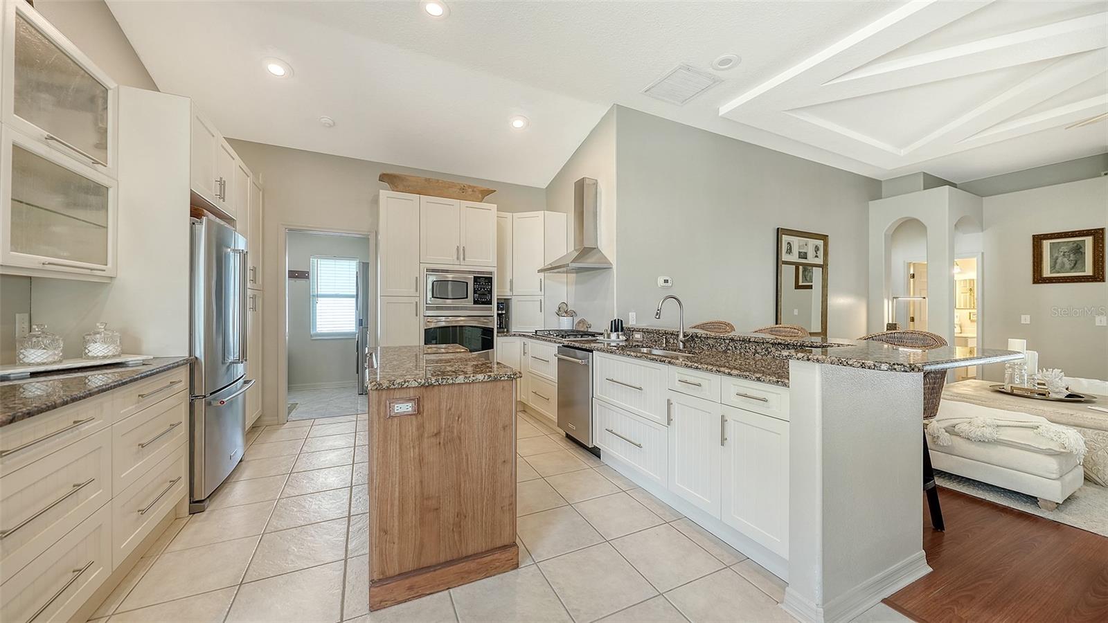 5122 CREEKSIDE TRL — photo 3