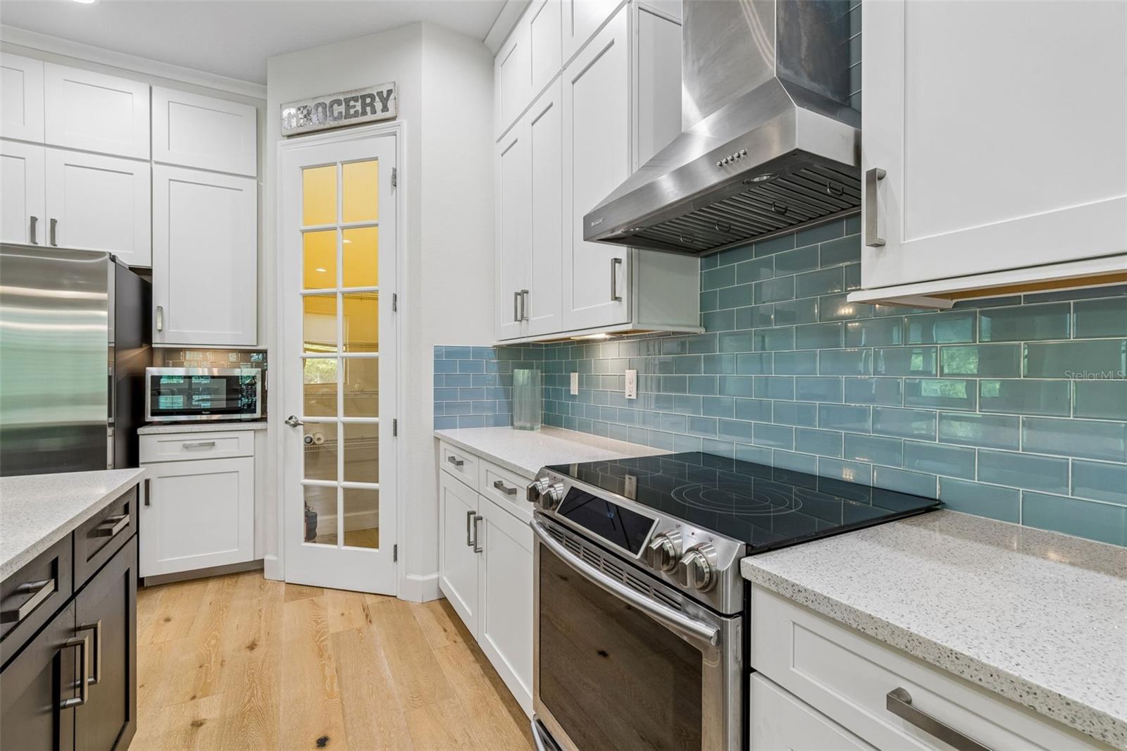 7872 MARSH POINTE DR — photo 15