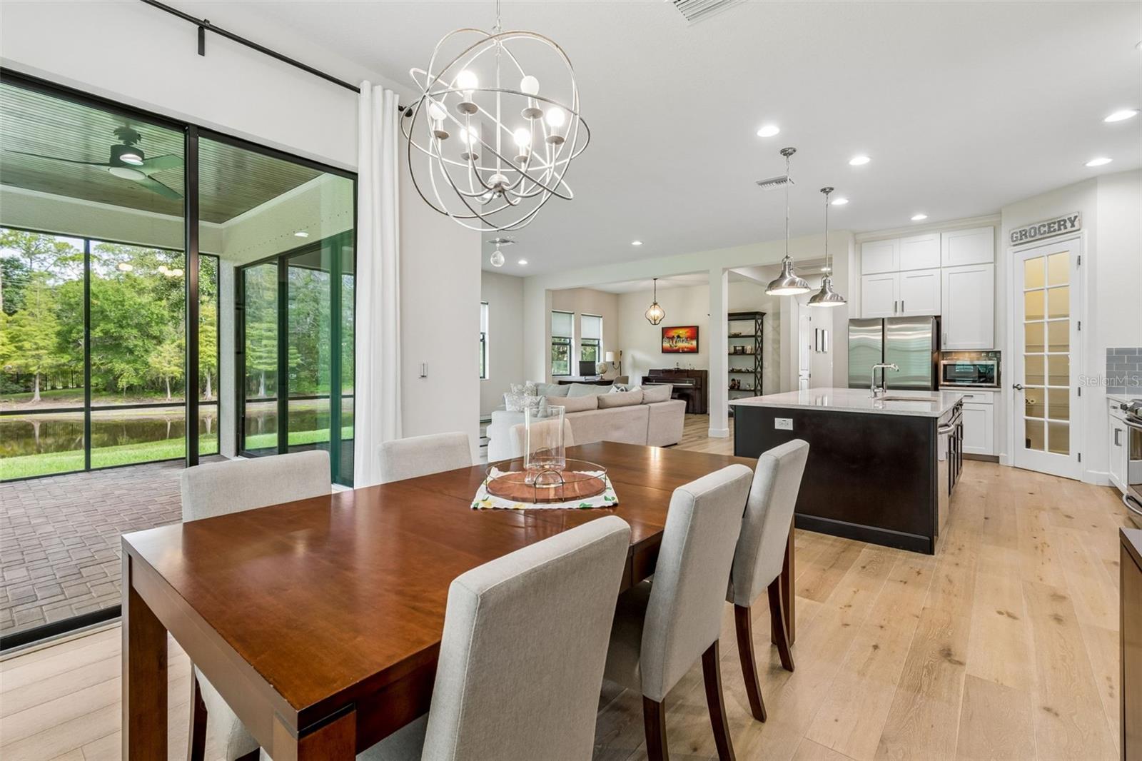 7872 MARSH POINTE DR — photo 17