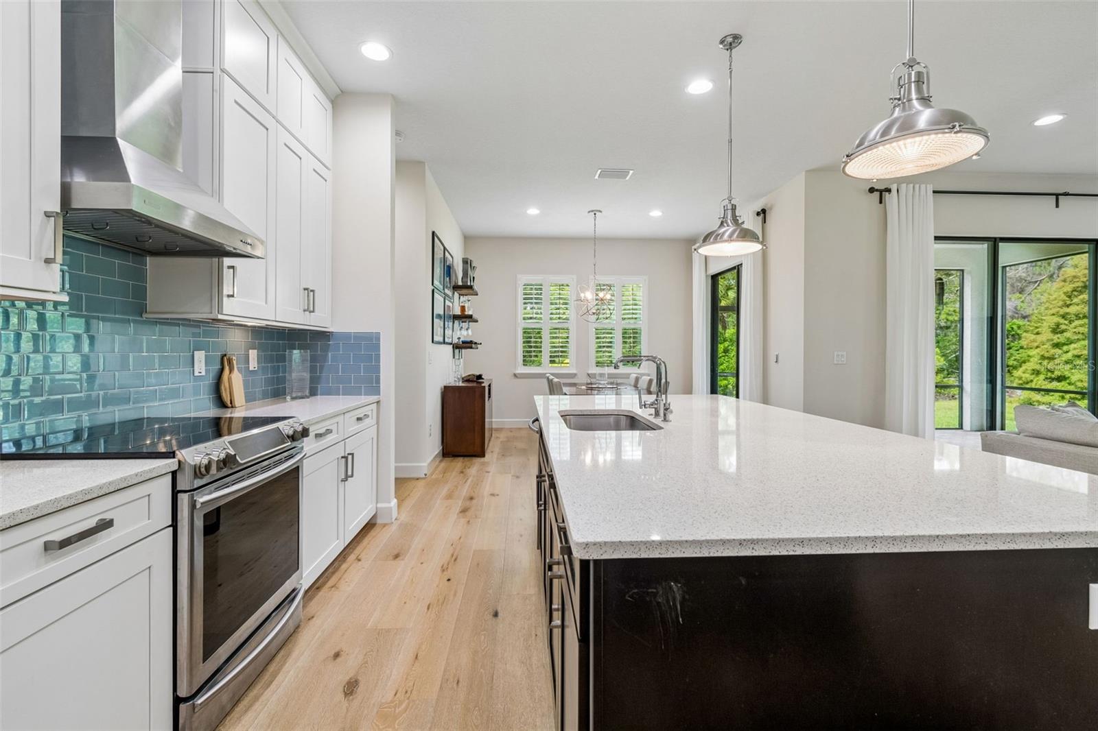 7872 MARSH POINTE DR — photo 16